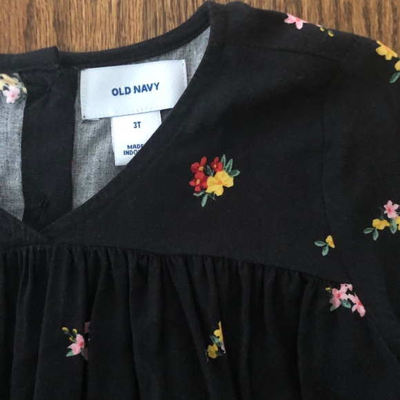 Old Navy V-neck Floral Top, Size 3T - Picture 4 of 6